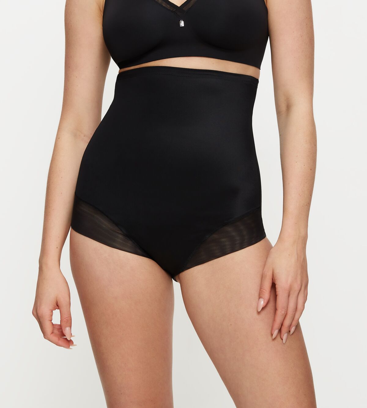 טריומף תחתון מחטב – Triumph True Shape Sensation Super HW Panty