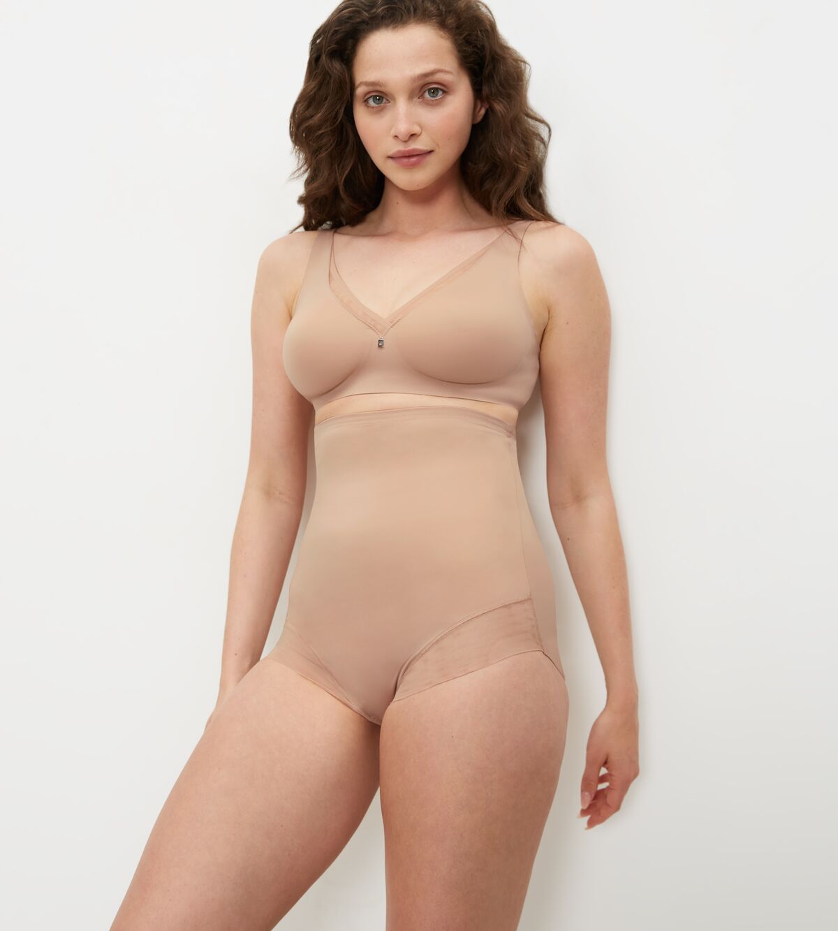 טריומף תחתון מחטב – Triumph True Shape Sensation Super HW Panty