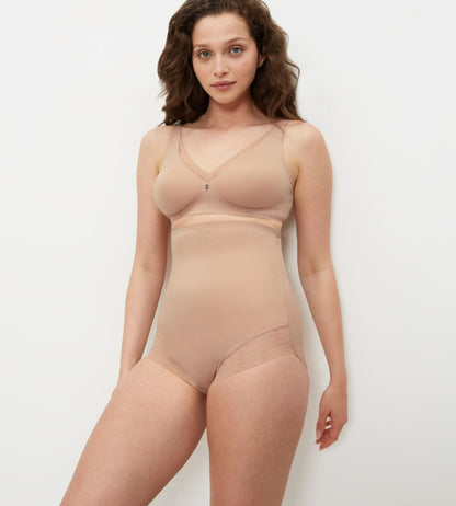 טריומף תחתון מחטב – Triumph True Shape Sensation Super HW Panty