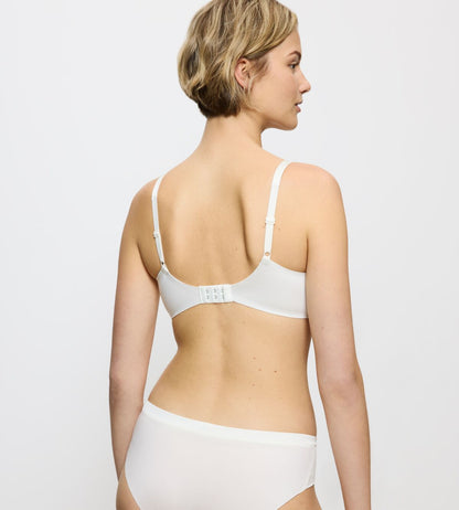 טריומף חזייה מרופדת -Triumph Body Make-up Soft Touch WP EX