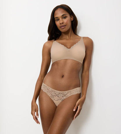 טריומף חזיית מינימייזר – Triumph Amourette N01