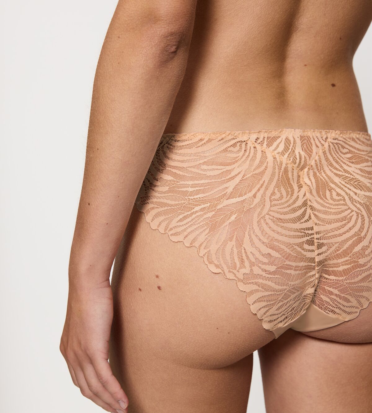 טריומף תחתונים טאי – Triumph Pretty Micro Tai