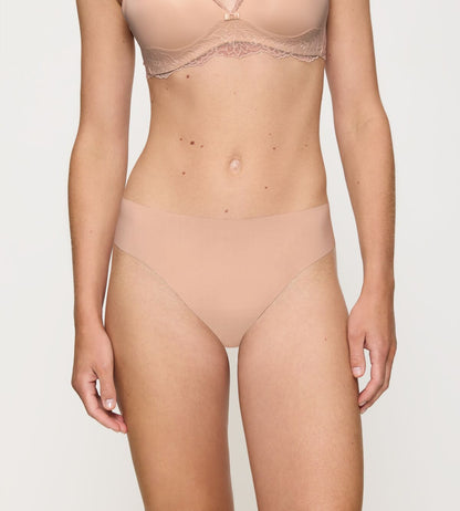 טריומף תחתונים טאי – Triumph Pretty Micro Tai