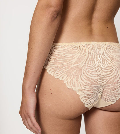 טריומף תחתונים טאי – Triumph Pretty Micro Tai